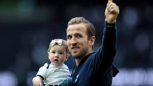 Resides in saint paul, mn. Harry Kane And Wife Kate Celebrate Birth Of Baby Boy Cartilage Free Captain