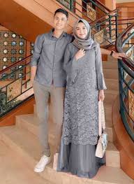 Cari produk kaftan lainnya di tokopedia. 20 Inspirasi Baju Couple Muslim Yang Serasi Abis Hai Gadis