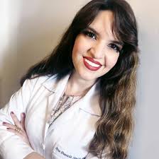 Dra. Daniela Souza Diniz Ginecologista,