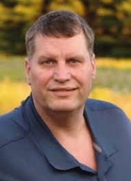 Fulton hires '89 grad as new superintendent