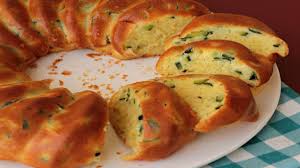 Couronne Aux Courgettes Et Fromage A La Creme Recettes Faciles Recette En 2020 Recette Avec Courgette Aperitif Courgette Recette Facile