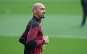I due si sono scambiati insulti reciproci e spintoni in diretta su rai 1, il tutto in prima serata: Serie A Zlatan Ibrahimovic S Surprising New Look Is It Real Or A Joke Marca