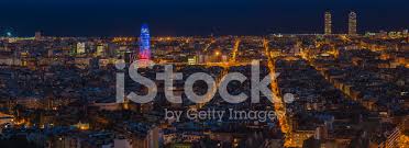 Vi consigliamo di recarvi al tramonto, quando l'atmosfera si fa più suggestiva e magica. Panorama Citta Centro Citta Di Barcellona Notte Torre Agbar Fotografie Stock Freeimages Com