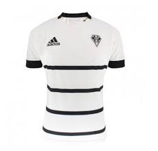 Maillots de foot pour homme, femme et enfant, en manches courtes ou longues, pour l'entrainement ou la compétition… parcourez la nouvelle ligne de maillots de foot 2020 pour trouver le vôtre. Top 14 Quels Sont Les Plus Beaux Maillots De La Saison 2019 2020 Voici Notre Top 10 Le Rugbynistere