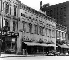 Sellars Dept Store In Burlington Nc As I Child I Received Many Gifts That Came In The Textured White Box With A Green Burlington Old Houses Alamance County