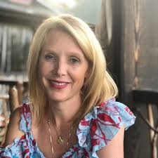 Samantha Hawks's Instagram, Twitter & Facebook