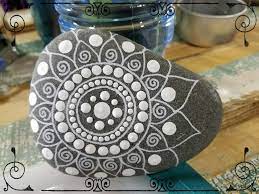 Mandala Stone Art Painted Rocks Ideas Easy Rock Painting Ideas Artrocks Mandalastone Ideas Stone Art Stone Painting Painted Rocks