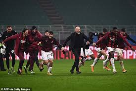 Ciro immobile arrived at lazio after two difficult years in spain and germany and went on to win serie a top. Ac Milan 3 2 Lazio Hosts Return To Serie A Summit After Theo Hernandez S 92nd Minute Winner Daily Mail Online