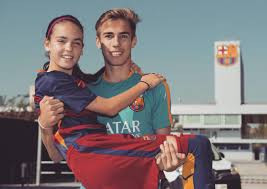Òscar mingueza was born on may 13, 1999 in santa perpètua de mogoda, a municipality in the vallès occidental region of catalonia. With Oscar Mingueza S First Team Debut Here S An Old Picture Of Him And His Sister Ariadna Barca B Femeni Captain Barca