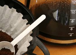 Use a spoon to press the coffee grounds to the bottom of the bowl. 9 Mistakes Experts Want You To Stop Making When Brewing Coffee