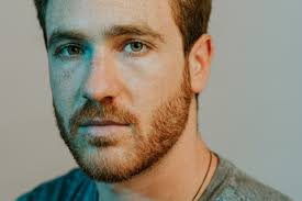 Daniel Willinger's Instagram, Twitter & Facebook