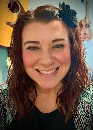 Tara Crowell's Instagram, Twitter & Facebook