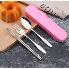 Terbuat dari stainless steel anti karat yang aman digunakan dan tidak sendok garpu merupakan salah satu alat makan penting yang harus dijaga kebersihannya. Jual Alat Makan Sendok Garpu Sumpit Stainless Steel Tebal Cutlery Set Di Lapak Mister Murah Bukalapak