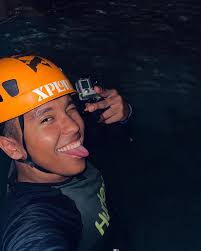 Riki🪐🌴 (@itsraik) • Instagram photos and videos