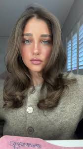 What Tan Does Sienna Walker Use