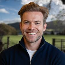 Will McMahon and I were honoured to meet with the team at No.10 last week 