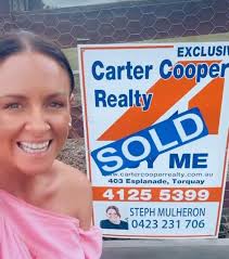 DID YOU KNOW⁉️ 🏫 We grew up in Hervey Bay & went to Kawungan State School,  Dan went to Torquay State School & we both went to Urangan High