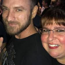 Austin signing my green drumsticks in Scranton pit