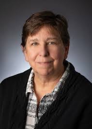 Elizabeth Roessler's Instagram, Twitter & Facebook