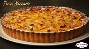 Tarte fine aux pommes facile et rapide recette tarte fine aux pommes express qui se réalise en un clin d'œil et qui plaira à coup sûr à votre petite famille c'est toujours le cas pour moi ma petite tr. Recette De La Tarte Normande Aux Pommes Youtube