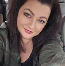 Deborah Conyers's Instagram, Twitter & Facebook