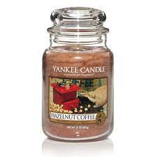 Hazelnut Coffee Yankee Candle A Full Bodied Blend Of Java Suffused With Macadamia Nut Vanilla And Cocoa Bean Coffee Scented Candles Candles Yankee Candle