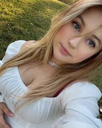 Julia Banta (@shawtyuaten) • Instagram photos and videos