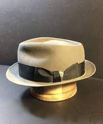 Vintage Refurbished Gray Dobbs Rainbow Hat Fedora Size 7 1 4 Etsy Rainbow Hats Low Crown Hats Fedora
