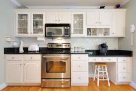 how to spray paint kitchen cabinets