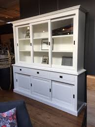 Vitrine Weiss Geschirrschrank Weiss Massivholz Schrank Weiss Mit Schiebeturen Landhaus Breite 230 Cm Vitrinen Gesc Vitrine Weiss Geschirrschrank Buffet Weiss