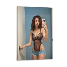 Amazon.com: XJJLARQ Pokimane - Póster de bikini de estrella femenina modelo  sexy, póster de arte de pared para habitación, estética y decoración,  imágenes para sala de estar, dormitorio, decoración de 12 x