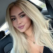 Photo posted by 𝐚𝐧𝐧𝐚 𝐬𝐨𝐩𝐡𝐢𝐚 (@annax.sophia)