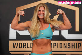 Kayla Harrison  kaylaharrisonofficial Гола изтичане OnlyFans снимка 4 -  Nudogram v2.1