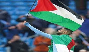 علم فلسطين فيس بوك 2021. Ø­ÙÙŠØ¸ Ø¯Ø±Ø§Ø¬ÙŠ ØªØ¹Ù„ÙŠÙ‚Ø§ Ø¹Ù„Ù‰ Ø±ÙØ¹ Ø±ÙŠØ§Ø¶ Ù…Ø­Ø±Ø² Ø§Ù„Ø¹Ù„Ù… Ø§Ù„ÙÙ„Ø³Ø·ÙŠÙ†ÙŠ Ù‚Ø¯ ÙŠØ­Ø±Ù…Ù‡ Ù…Ù† Ø§Ù„ÙƒØ±Ø© Ø§Ù„Ø°Ù‡Ø¨ÙŠØ© ÙˆÙ„ÙƒÙ† Ø§Ù„Ø±Ø§ÙŠØ© Ø§Ù„ÙÙ„Ø³Ø·ÙŠÙ†ÙŠØ© Ø£ØºÙ„Ù‰ Ù…Ù† ÙƒÙ„ Ù„Ù‚Ø¨ Ø¯Ø±Ø¨