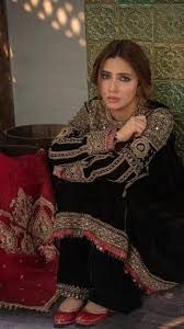 We have collected 25 photos of the beautiful mahira khan in eastern dresses for you to see. Modish Mahira Khan Velvet Collection Master Replica 2019 Master Replica Pakistan