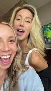 Elise Ramsey's Instagram, Twitter & Facebook