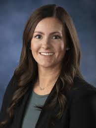 Greta Azember, Metro Courier