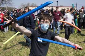On saturday, hundreds of people the fighting was with pool noodles and not actual fist fighting. G Trnzaxccmkdm