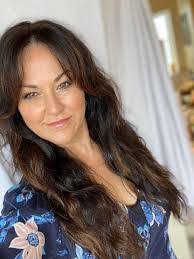 Taryn Matthews's Instagram, Twitter & Facebook