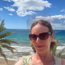 Hi , please could anyone recommend somewhere nice to eat around 5pm close  to the Cambridge theatre