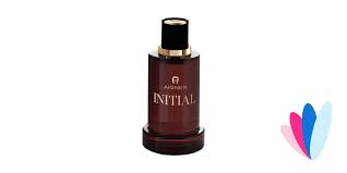 Of or pertaining to a beginning, from french initial or directly from latin initialis initial letter of a name or surname, 1620s, from initial (adj.) in a specialized sense standing at the. Aigner Initial Eau De Parfum Duftbeschreibung Und Bewertung