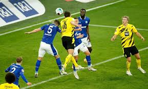 While schalke have won this fixture 32 times, borussia dortmund have managed 35. Borussia Dortmund Smash Schalke 04 In Must Win Revierderby