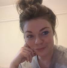 Can a smiley piercing be damaging to teeth?