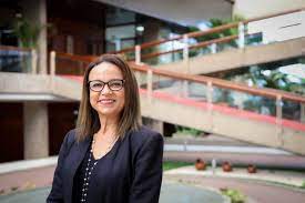 La sua titolare è andrea meza murillo. Ministra De Ambiente Dice Que No Conoce Un Modelo De Mineria A Cielo Abierto Que Sea Sostenible Semanario Universidad