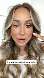 Pin di Katy Corbett-Durham su GirlPuke: Hair/Makeup/Skin/Nails