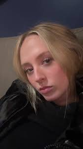 Momy Look at The Rock