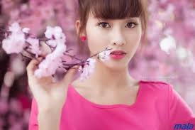 San) là chủ nhân của những bản cover ngọt lịm đang được share rần rần trên mxh như cầu hôn, em dạo này, yêu em dại khờ. Kháº£ Ngan Sinh NÄƒm Bao Nhieu Tiá»ƒu Sá»­ Ä'á»i TÆ° Va Sá»± Nghiá»‡p Ná»¯ Diá»…n Vien