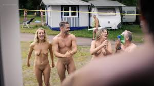 Bettina lamprecht, antje koch, birge schade nude pastewka s08e02 (2018)   беттина лампрехт, антье кох, бирге шаде пастеа