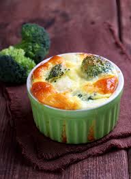 Souffle De Brocoli A La Tomate Et Aux Lardons Recette A Base De Potiron Idee Recette Recette Brocolis