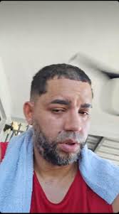 Ricky Dalvy esperando que se cargue el filtro 😂